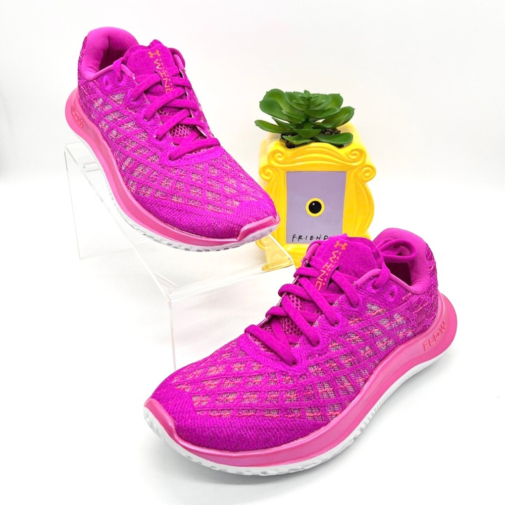Under Armour Flow Velociti Wind Running Shoes Pink Women's Size 5 NWOB